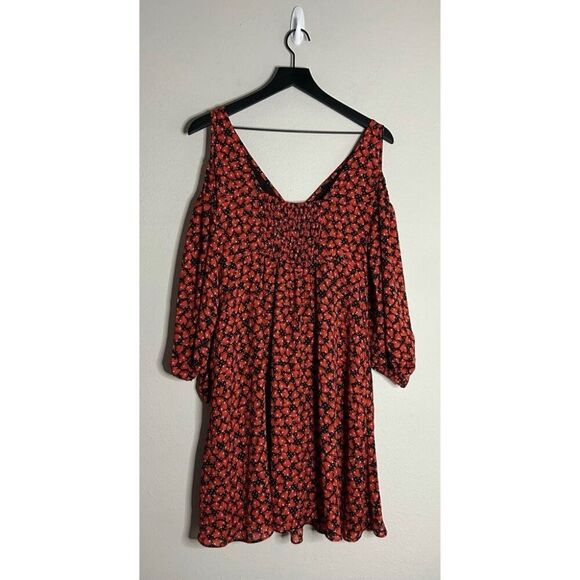 Disney’s Alice Through The Looking Glass Colleen Atwood Heart Dress - Picture 3 of 16